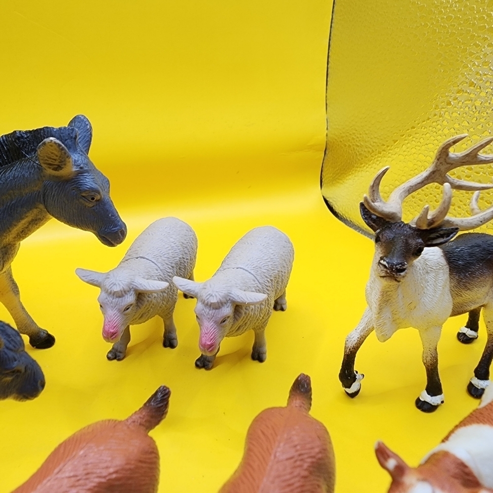 9 Animals Mixed Toy Lot Cows Donkeys Sheep Goats Elk 3-5 Inch - Picture 3 of 6